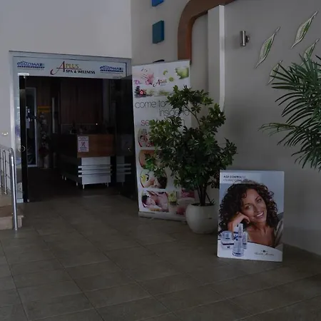Leon's Home, The Oasis In A Center Of Alanya, Turkey. *